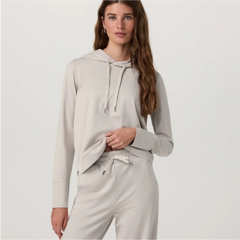 Vuori Halo Essential Hoodie size S